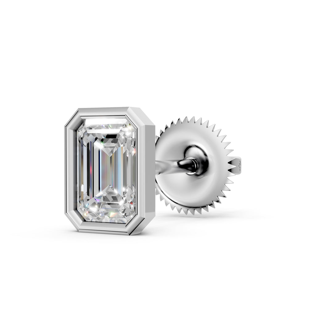 Gira Emerald Solitaire Diamond Bezal stud Earring