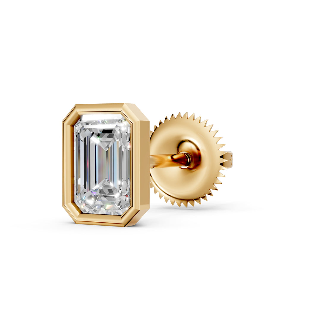 Gira Emerald Solitaire Diamond Bezal stud Earring