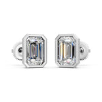 Load image into Gallery viewer, Geira Emerald Solitaire Diamond Bezal stud Earring

