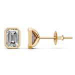 Load image into Gallery viewer, Geira Emerald Solitaire Diamond Bezal stud Earring
