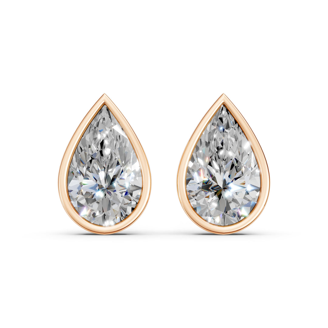 Manra Pear Solitaire Diamond Earring