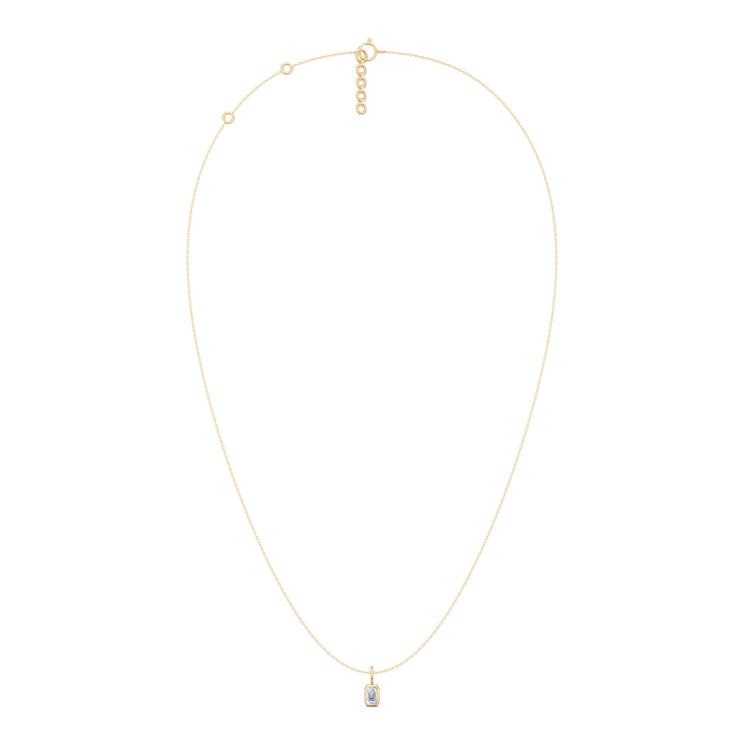 Carva Emerald Solitaire Ladies Pendant