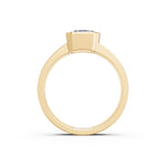 Load image into Gallery viewer, Arisa Emerald Solitaire Diamond Men Ring
