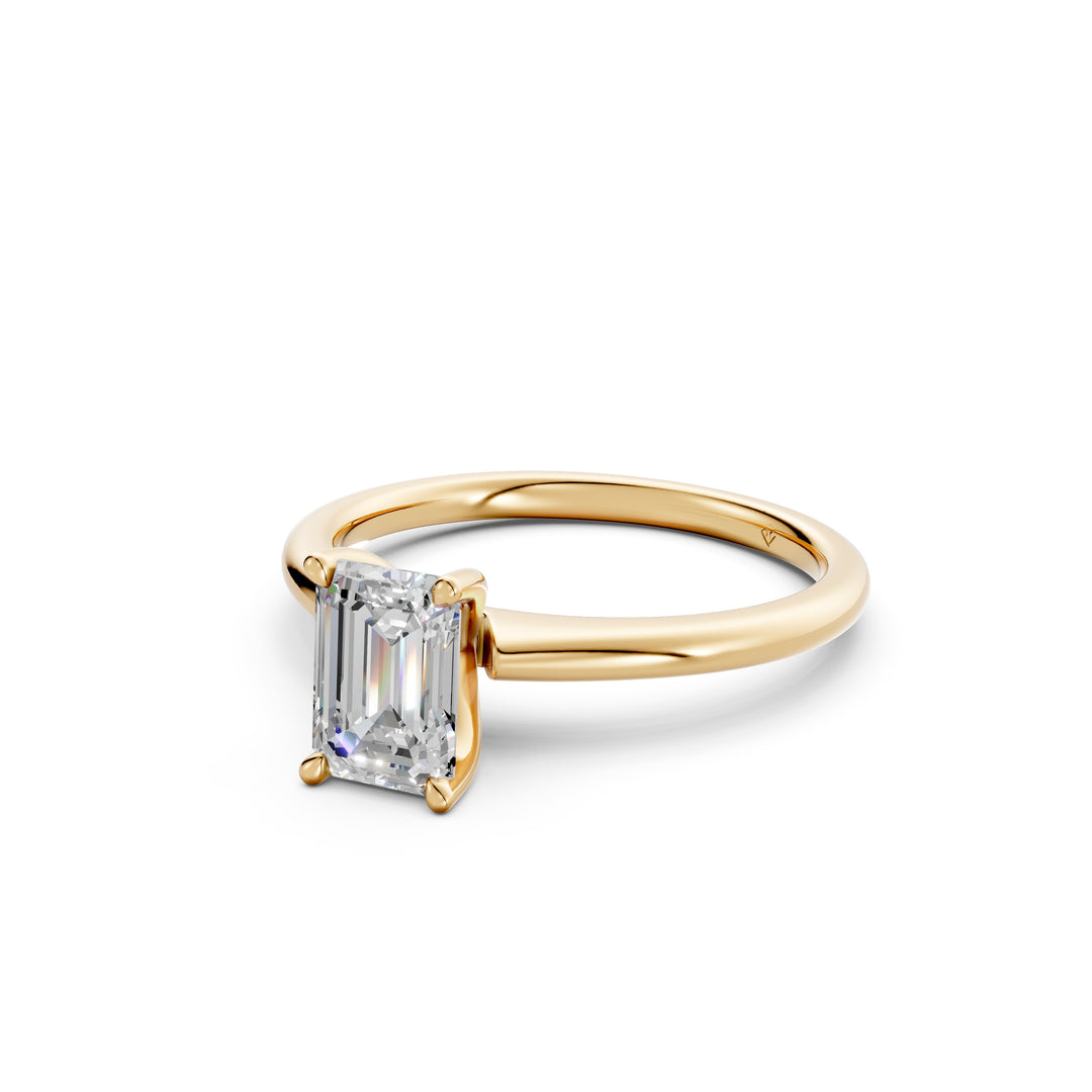 Malya Emerald Solitaire Diamond Womens Ring