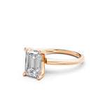 Load image into Gallery viewer, Maira Emerald Solitaire Diamond Womens Ring
