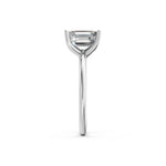 Load image into Gallery viewer, Maira Emerald Solitaire Diamond Womens Ring
