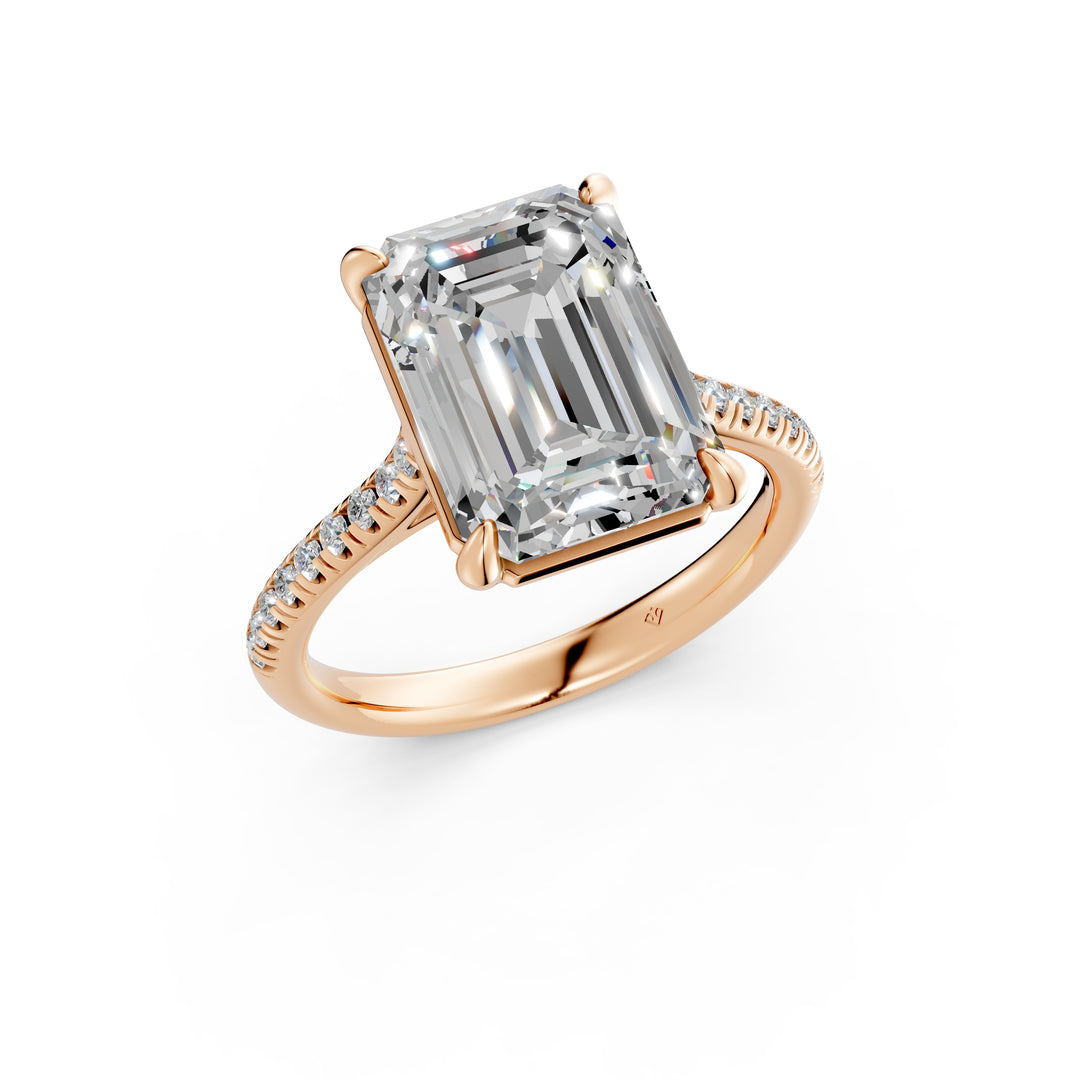 Abhira Emerald Solitaire Diamond Womens Ring