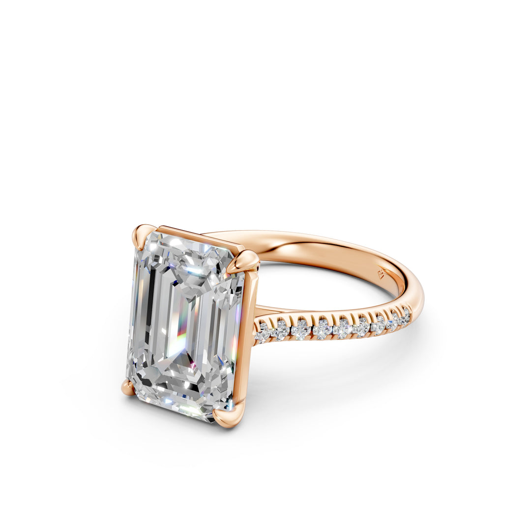 Abhira Emerald Solitaire Diamond Womens Ring