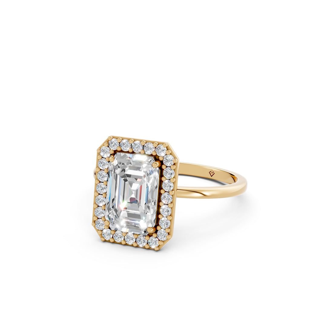 Rira Emerald Solitaire Diamond Womens Ring